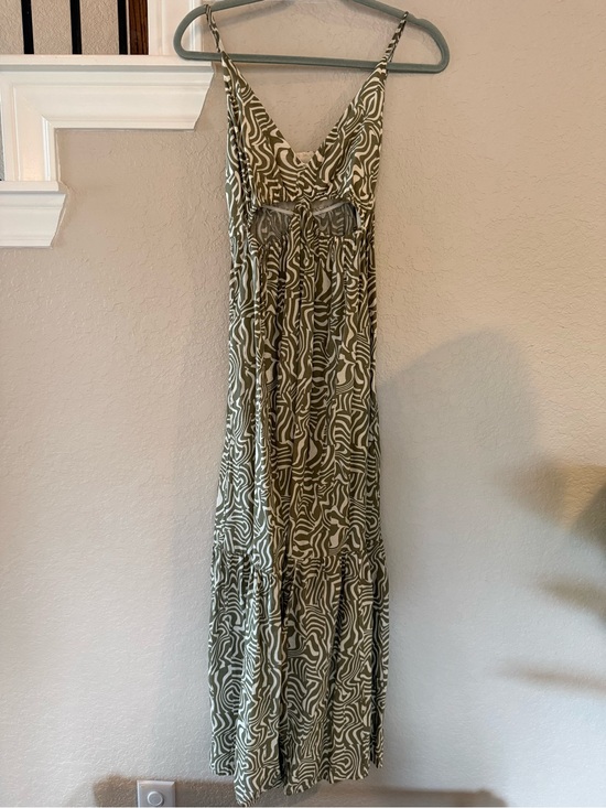 Abercrombie & Fitch Dresses & Skirts - Abercrombie & Fitch Olive Green & White Spaghetti-Strap Maxi Dress